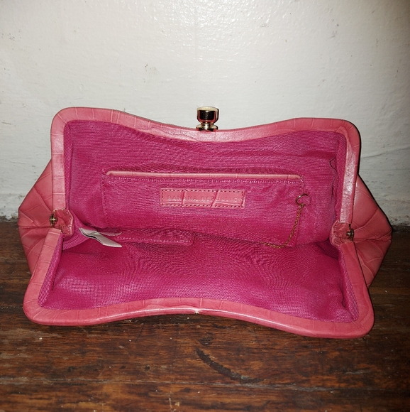 Leather Banana Republic Pink Clutch - Picture 4 of 4
